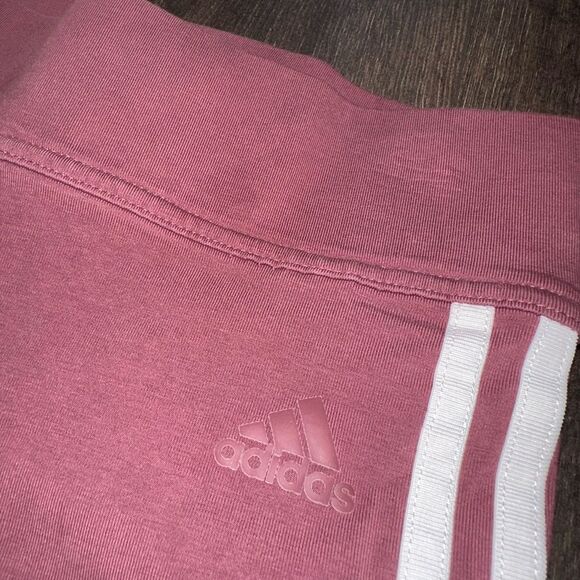 Adidas (Medium) Coral Biker Shorts - Picture 3 of 5